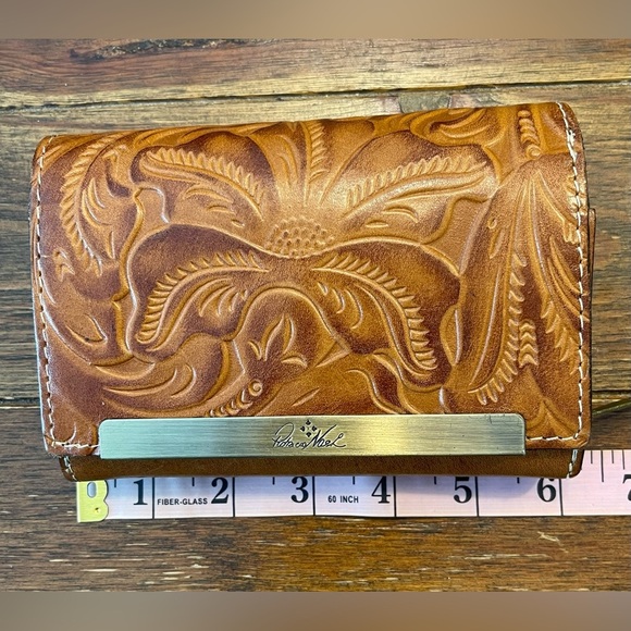 Patricia Nash | Cametti Tooled Leather Wallet | Florence RFID - Picture 10 of 12